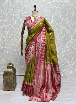 Absorbing Thread Work Silk Green Contemporary Saree
