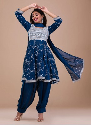 Absorbing Trendy Salwar Suit For Ceremonial