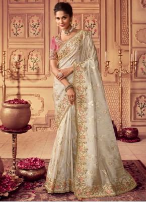Aesthetic Georgette Off White Traditional Saree