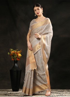 Aspiring Silk Traditional Saree