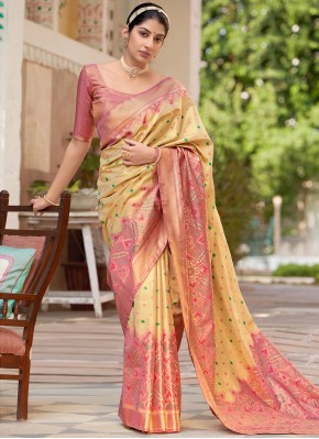 Auspicious Kanjivaram Silk Traditional Designer Saree