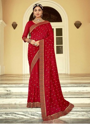 Beauteous Thread Red Classic Saree