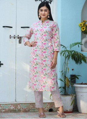 Bedazzling Cotton Printed Party Wear Kurti