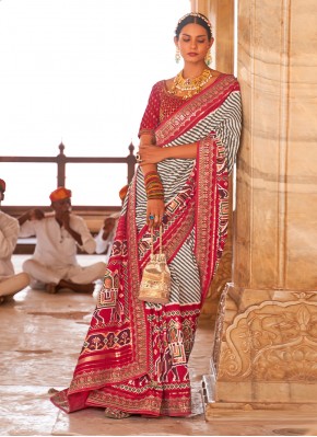 Charismatic Weaving Patola Silk  Designer Traditional Saree