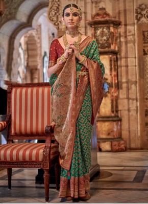 Classic Saree Weaving Jacquard Silk in Green