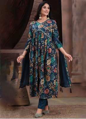 Delightful Readymade Salwar Suit For Casual