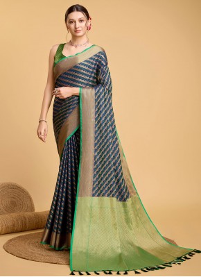 Distinctively Patola Silk  Weaving Classic Saree