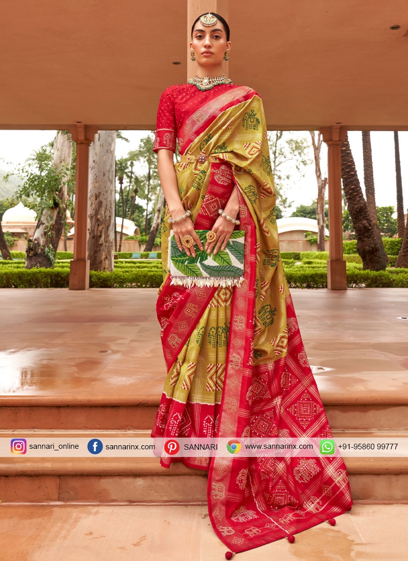 Enchanting Patola Silk  Green Weaving Designer Saree