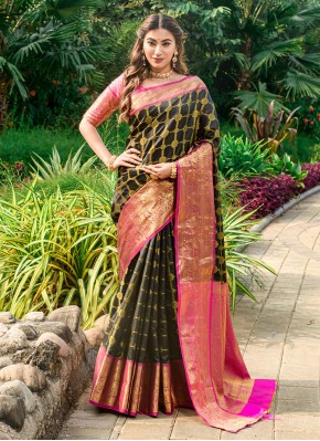 Exceeding Banarasi Silk Black Classic Saree