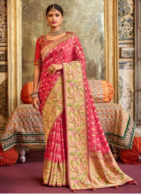 Exciting Silk Weaving Pink Designer Saree