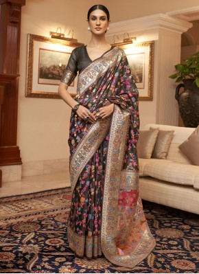 Handloom silk Weaving Classic Saree in Grey