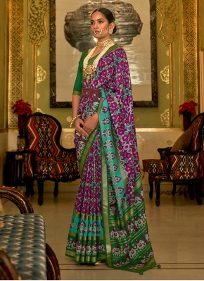 Hypnotic Patola Silk  Ceremonial Trendy Saree