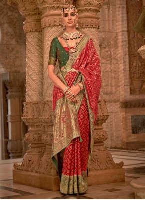 Jacquard Silk Weaving Classic Saree in Red