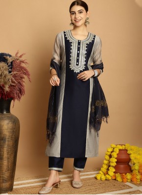 Magnetic Embroidered Pant Style Suit