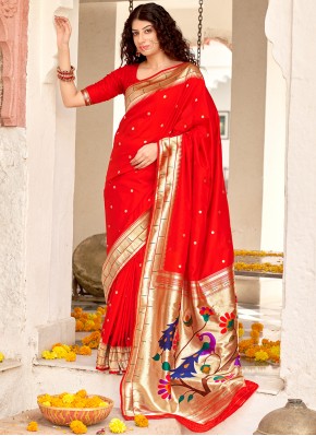 Mesmeric Banarasi Silk Weaving Designer Traditional Saree