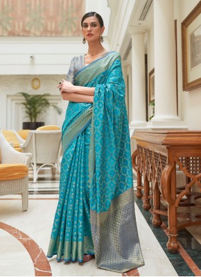 Patola Silk  Weaving Classic Saree in Blue