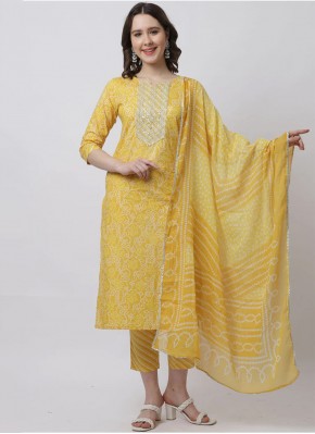 Phenomenal Cotton Trendy Salwar Suit
