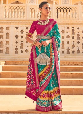 Saree Weaving Silk in Pink and Rama