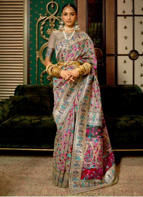 Sensational Lavender Handloom silk Classic Saree