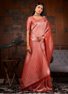 Sophisticated Raw Silk Traditional Saree