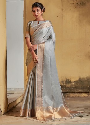 Titillating Banarasi Silk Traditional Designer Saree