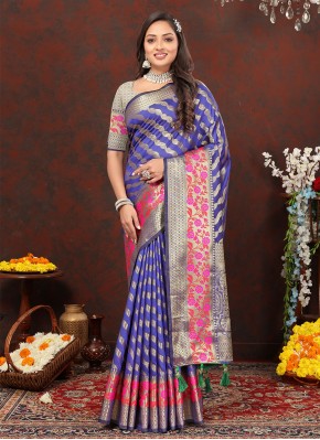 Trendy Saree Weaving Silk in Blue