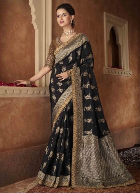 Voluptuous Contemporary Style Saree For Engagement