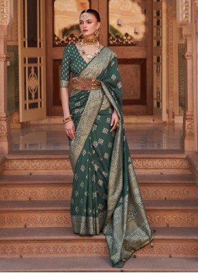 Woven Banarasi Silk Classic Saree in Green