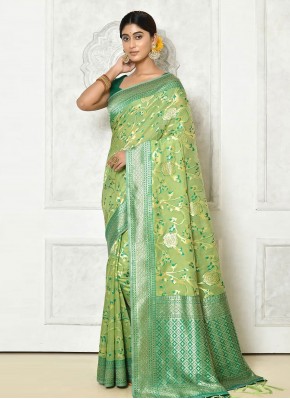 Woven Cotton Saree in Green