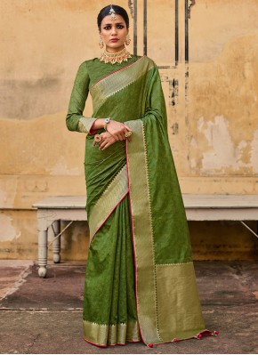 Woven Jacquard Silk Traditional Saree in Green
